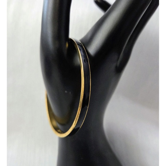 Kate Spade New York Draw the Line Enamel Bangle Bracelet Black with Gold Trim - Picture 9 of 9